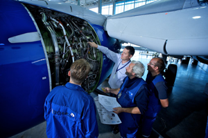 FL Technics Training signs a Boeing 737 NG training deal with SIA Engineering Philippines