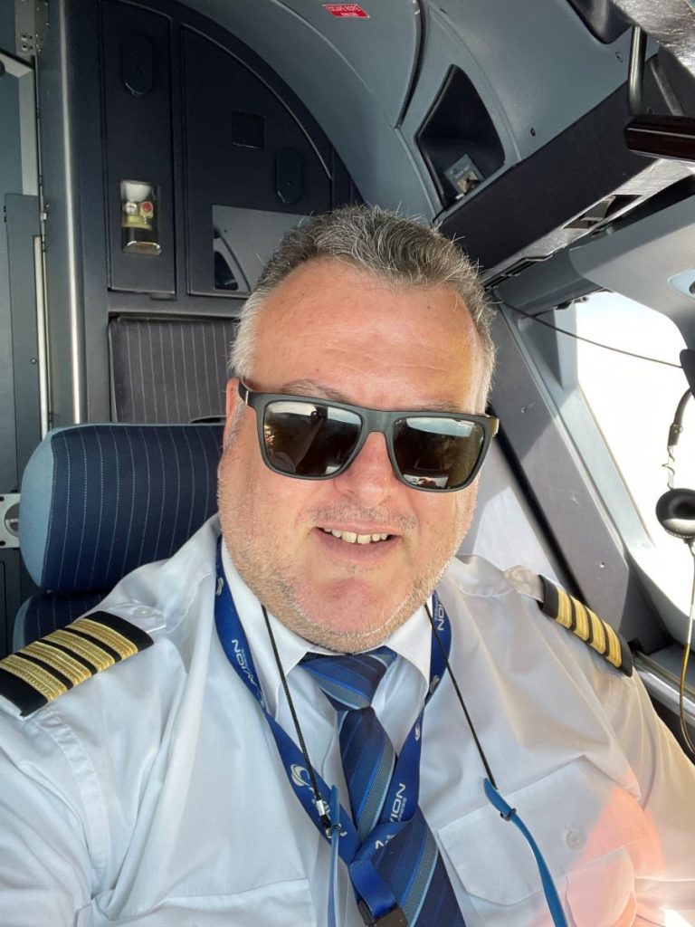 Efstathios Tsagaratos, Chief of Flight Instructors and Examiners at Avion Express: “32 years later, I am still in love with this job”