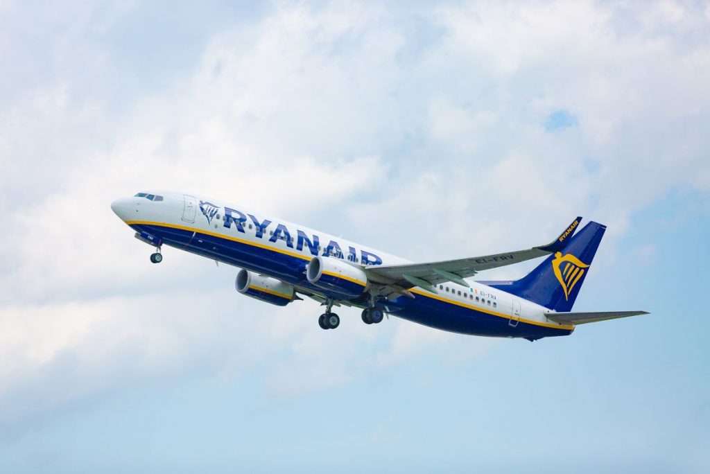 Baltic Ground Services continues strengthening its partnership with Ryanair, renews contracts at 3 airports