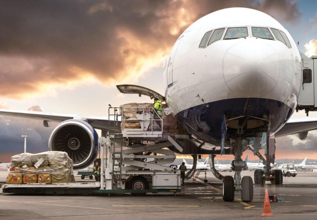 Chapman Freeborn partners with WebCargo by Freightos, offering seamless access to its extensive global capacity