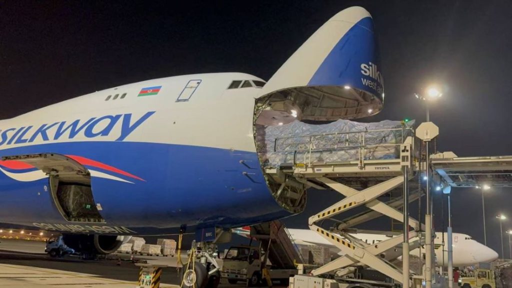 Chapman-Freeborn-transports-oversized-units