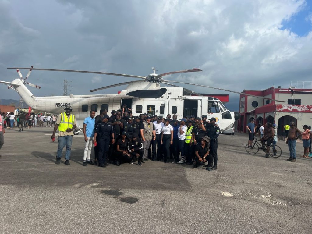 chapman-freeborn-emergency-crew