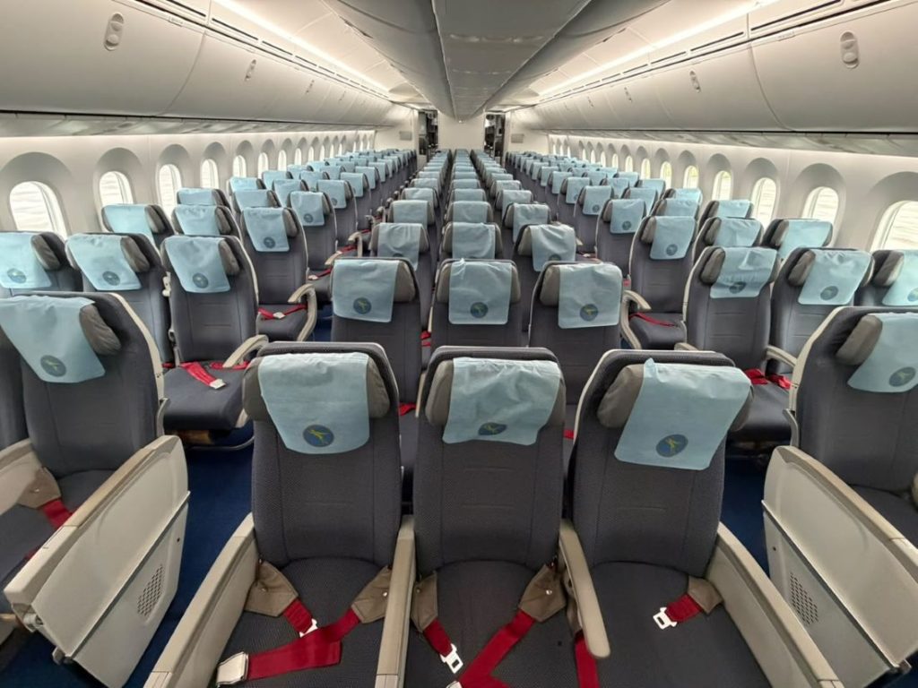 Boeing-787-9-Dreamliner